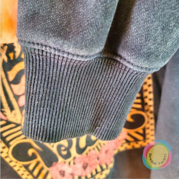 Volcom Sweatshirt Womens XS (Fits Mens M L) Oversized Distressed Graphic Skate - Picture 6 of 10